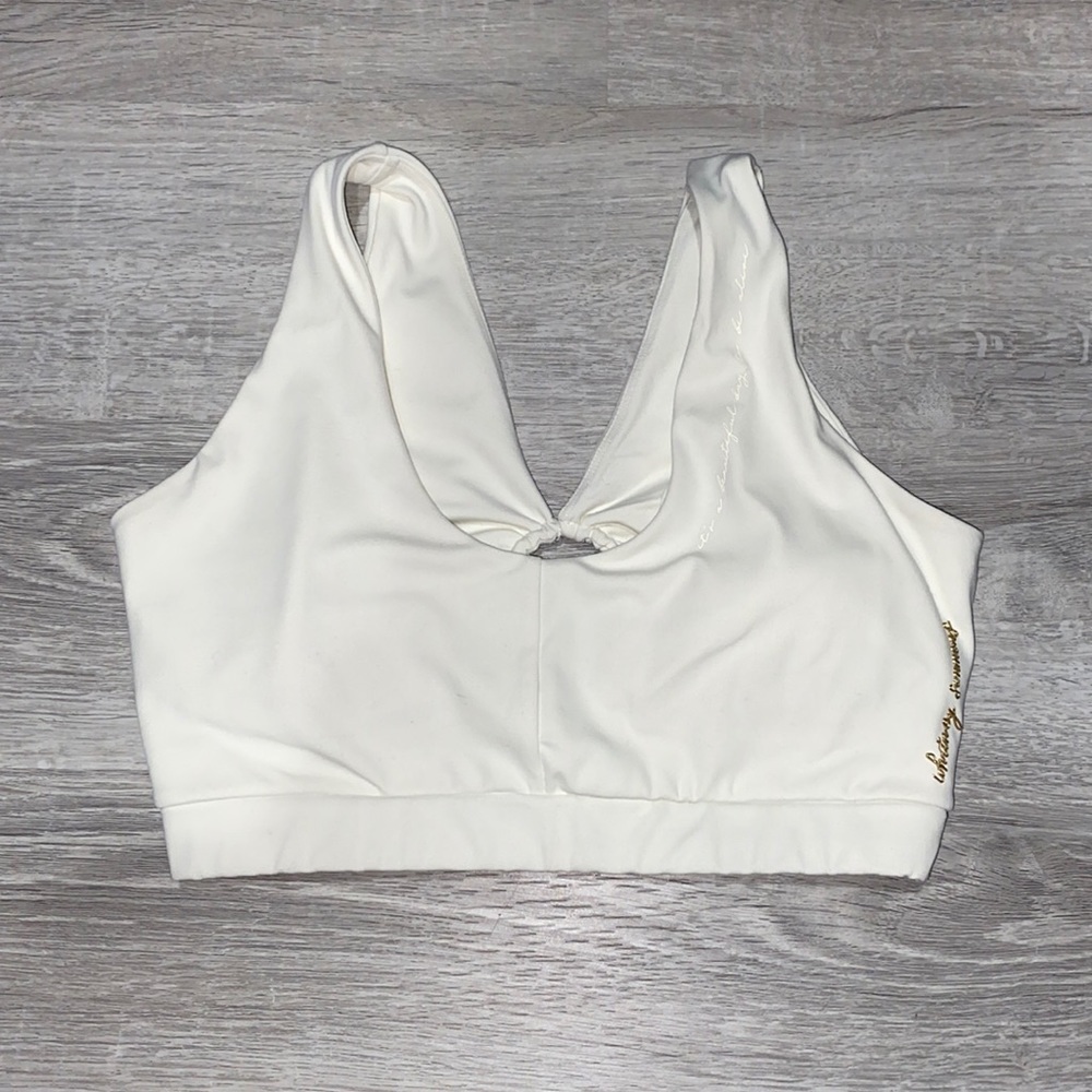 Whitney Simmons V2 Gymshark cream sports bra M